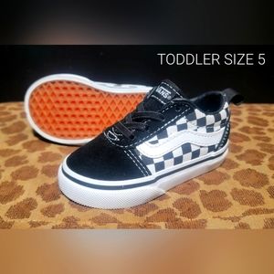 VANS Toddler Size 5 Skate Shoes